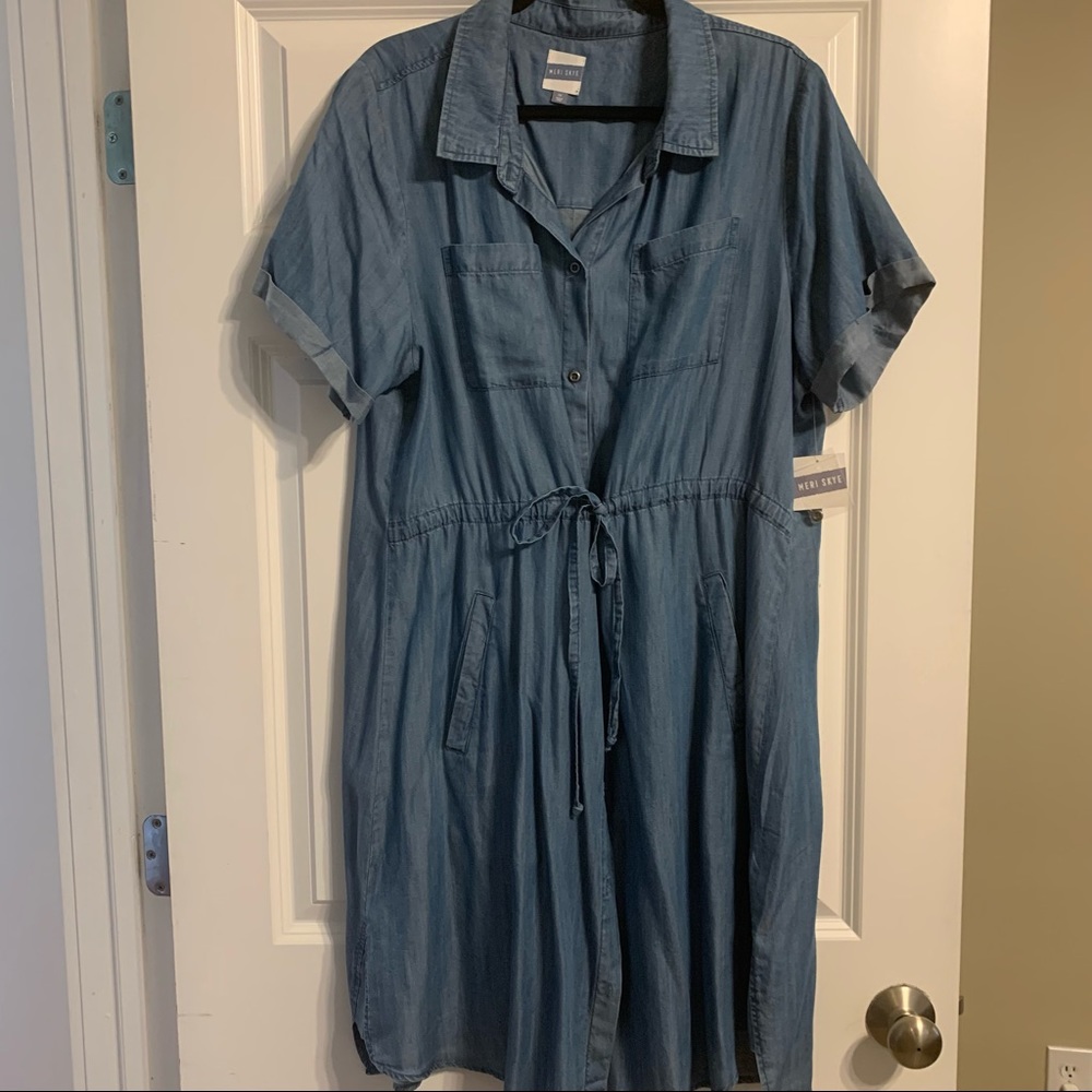 Chambray (denim look) tie waist dress